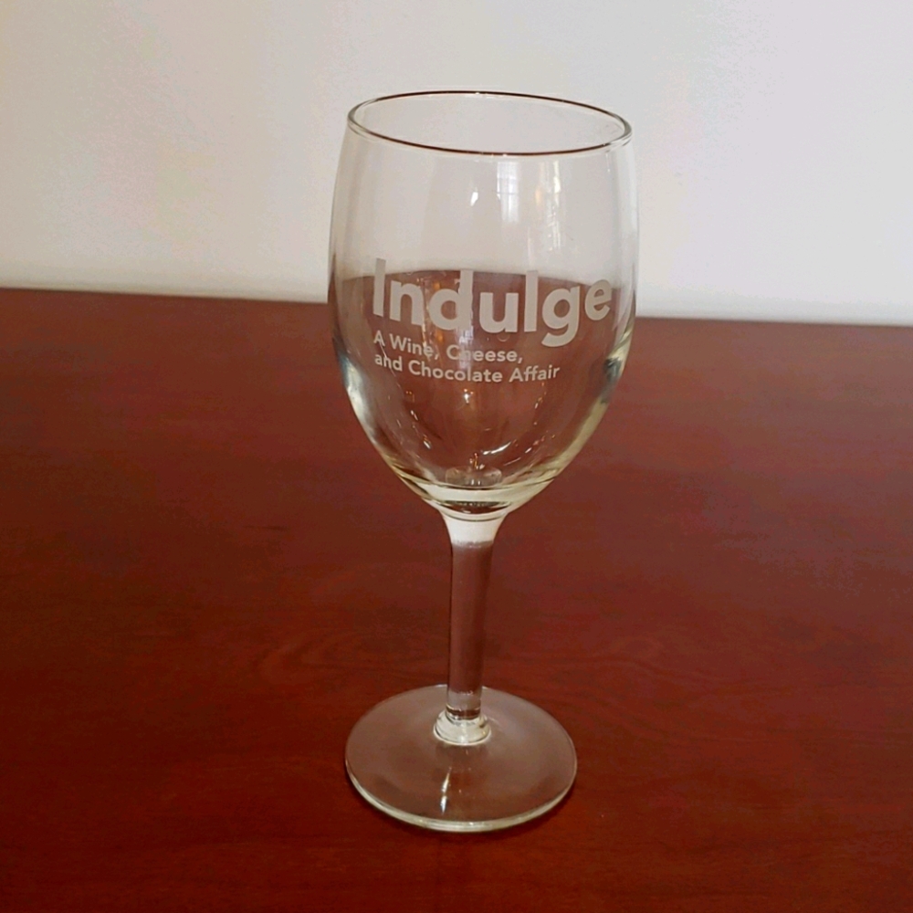 2 for $5 🚀Des Moines IA Indulge Wine Cheese Chocolate Glass